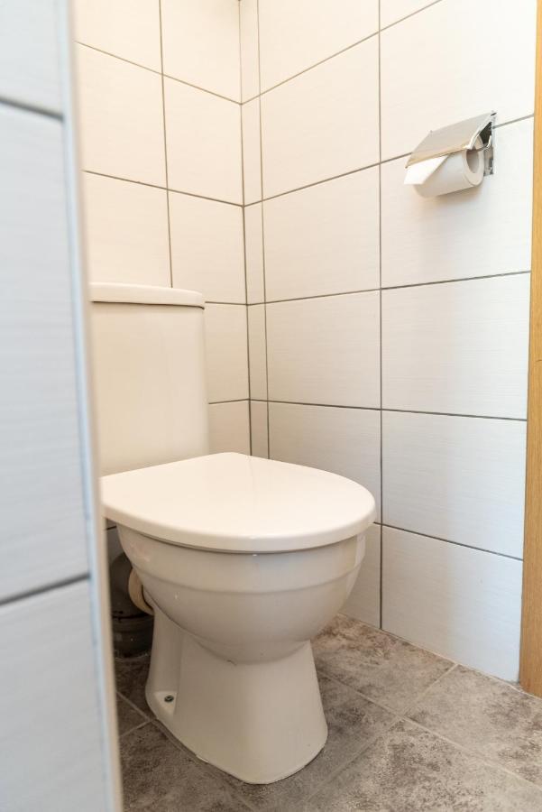 דירות דצ'ין Apartman Fraise מראה חיצוני תמונה